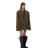 構造的なレトロ仕立ての上着