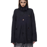 房飾り付き高襟編み物