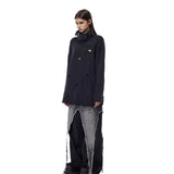 房飾り付き高襟編み物