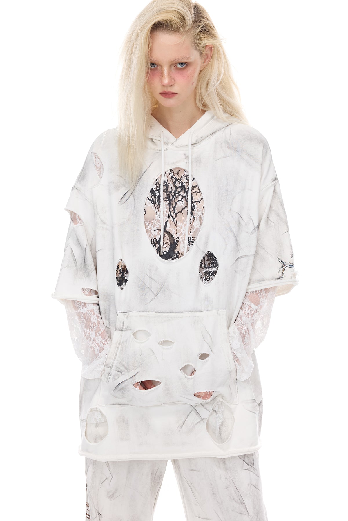 ダメージ加工フーディ